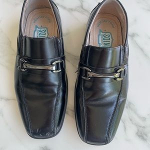 Florsheim KIDS black leather loafer with buckle